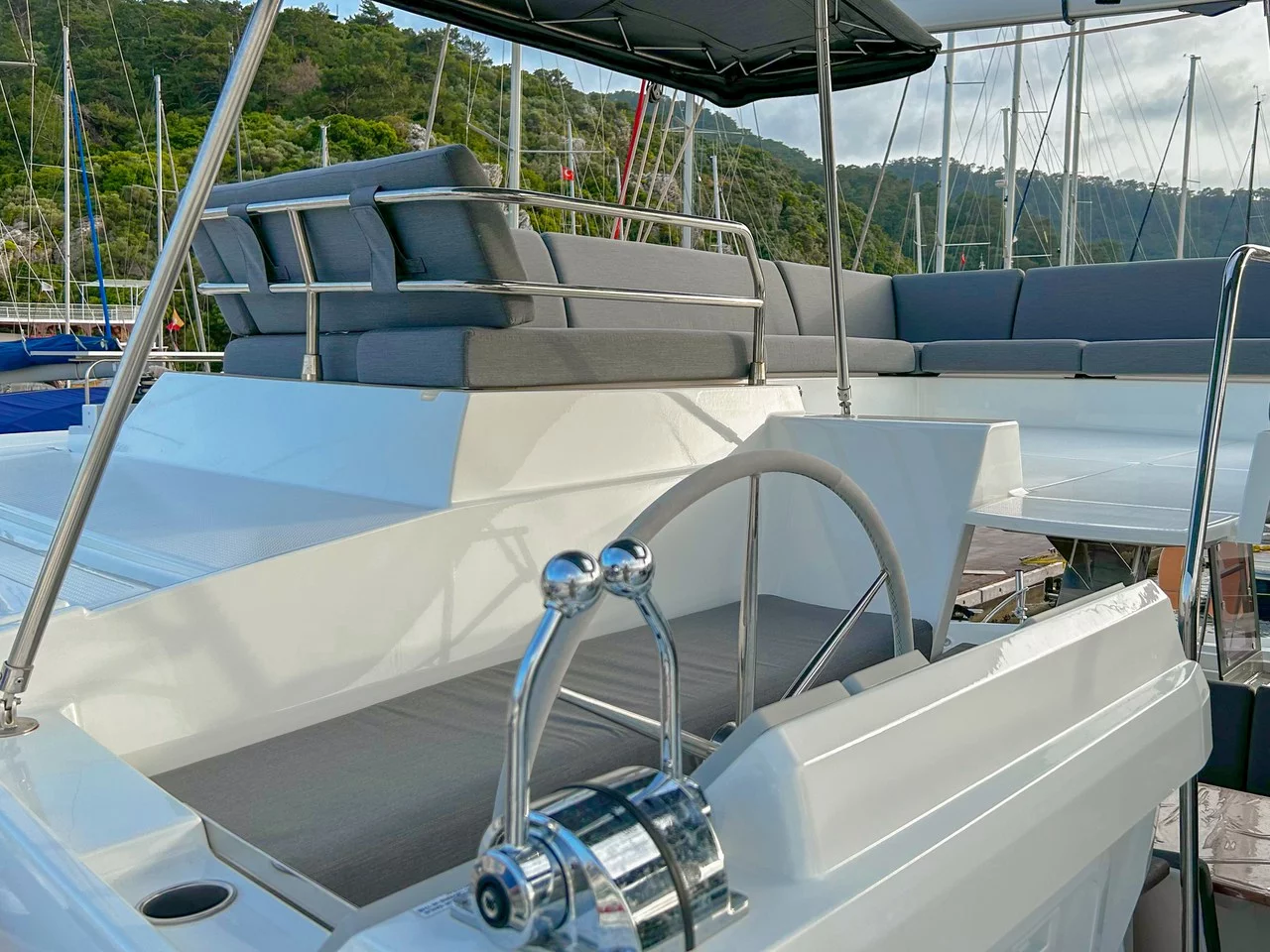 Fountaine Pajot Tanna 47 - 5 + 1 cab. (Smart Way)  - 10