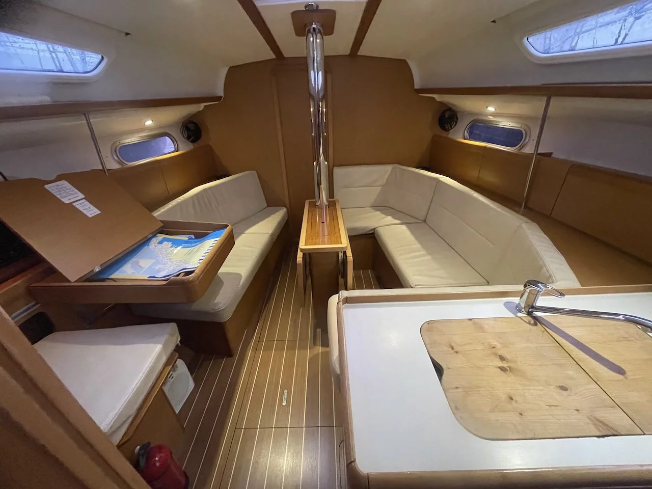 Sun Odyssey 36i (Agatha)  - 5