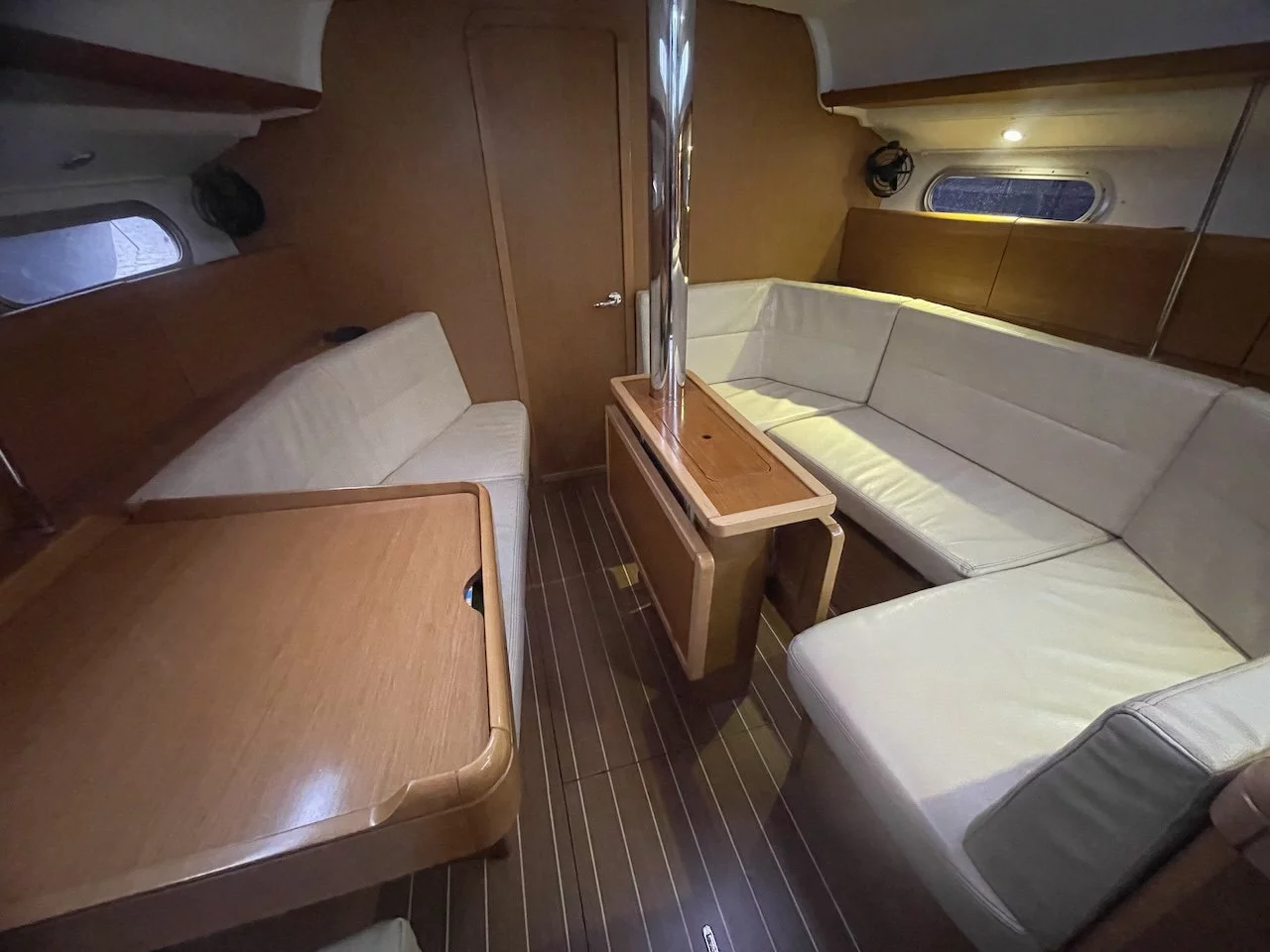 Sun Odyssey 36i (Agatha)  - 8