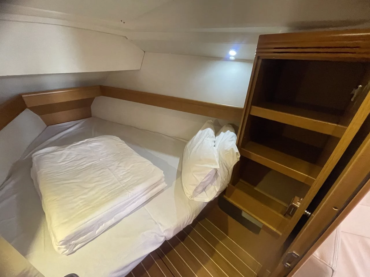 Sun Odyssey 36i (Agatha)  - 22