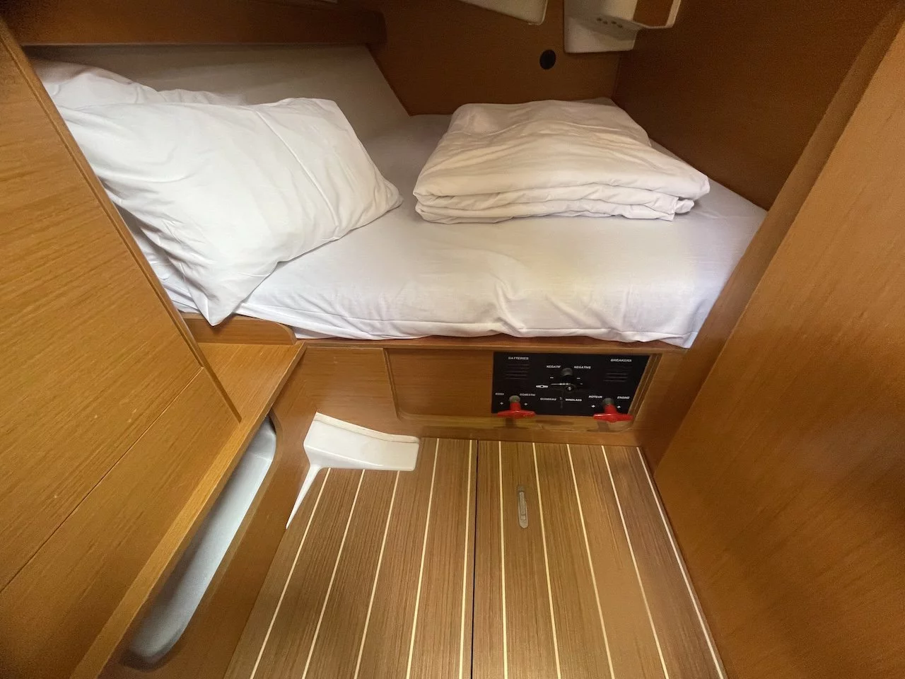 Sun Odyssey 36i (Agatha)  - 30