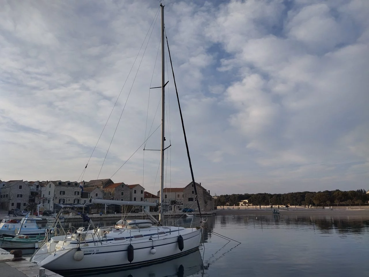 Bavaria 38 (Ra)  - 9