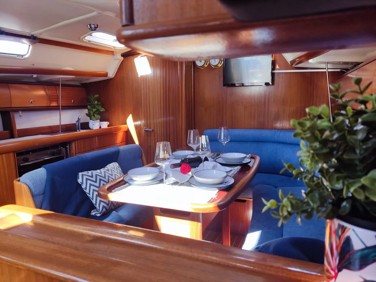 Bavaria 38 (Ra)  - 23