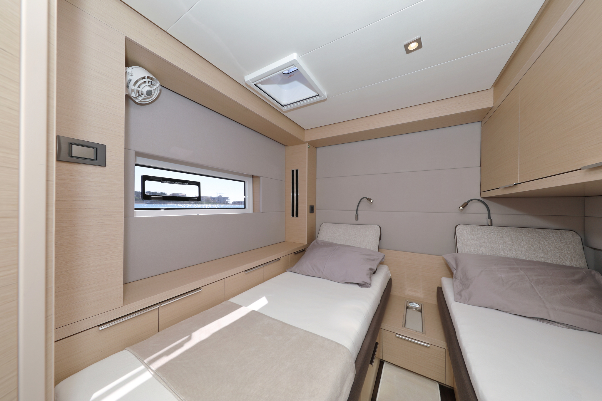 Photo #34 - Lagoon 55 - 4 cab. (Champagne Please) in Split - 40558