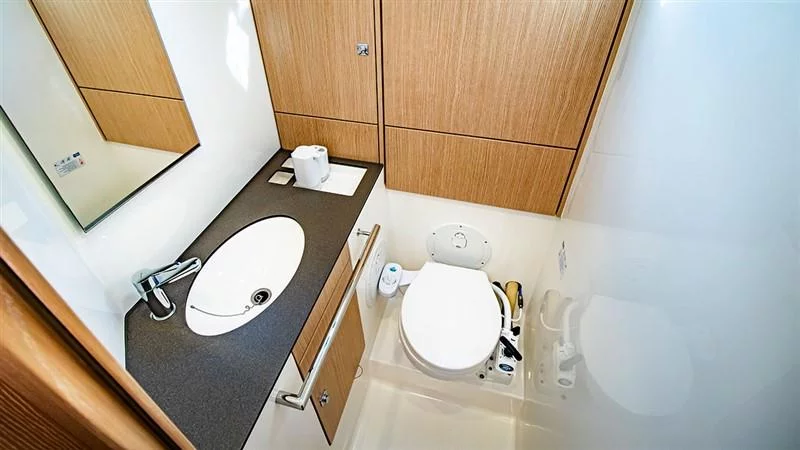 Bavaria Cruiser 46 - 4 cab. (Nautilus One)  - 19