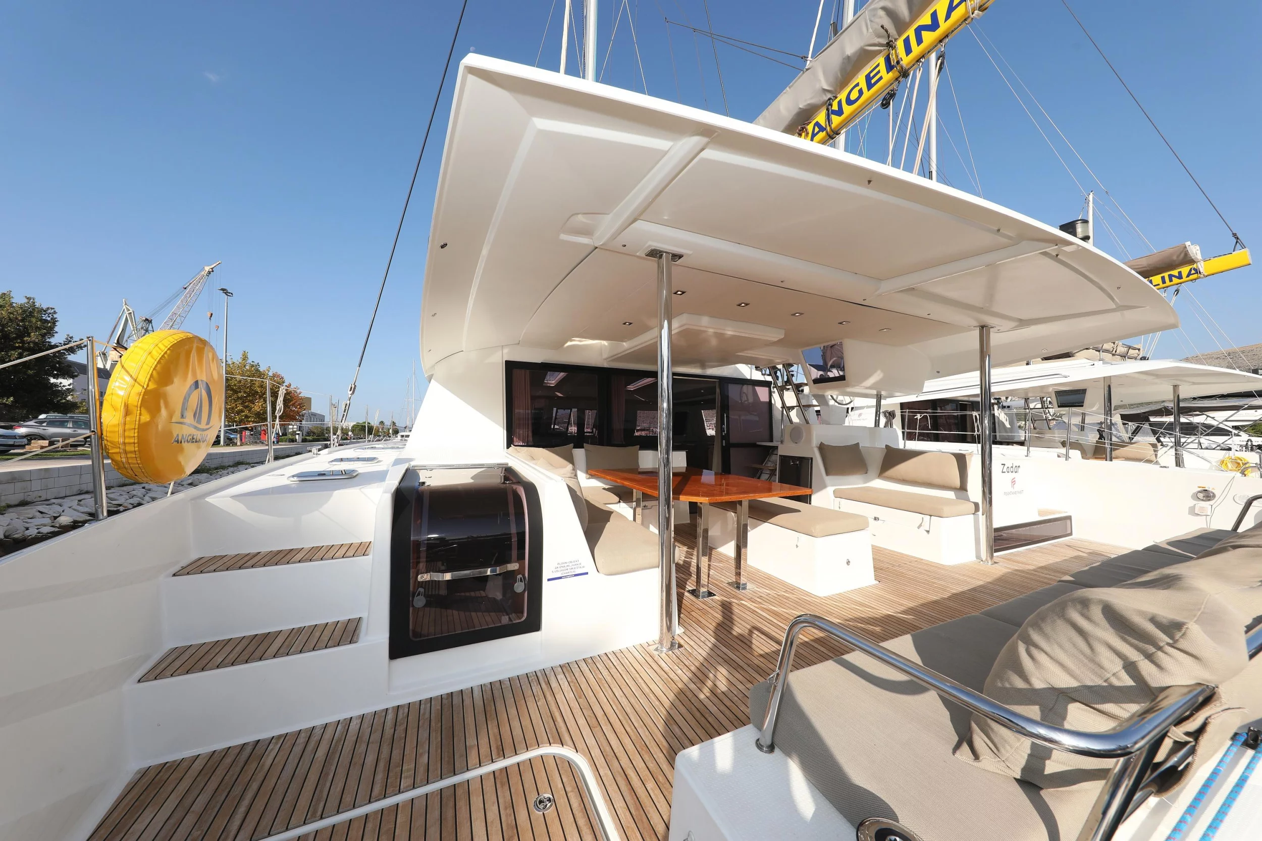 Fountaine Pajot Saba 50 - 6 + 1 cab. (Poco Loco)  - 31