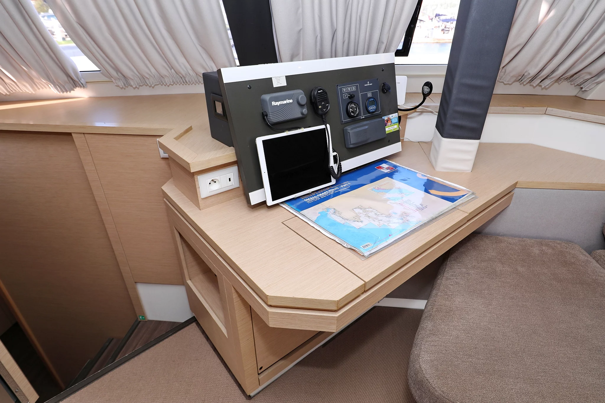 Fountaine Pajot Saba 50 - 6 + 1 cab. (Poco Loco)  - 46