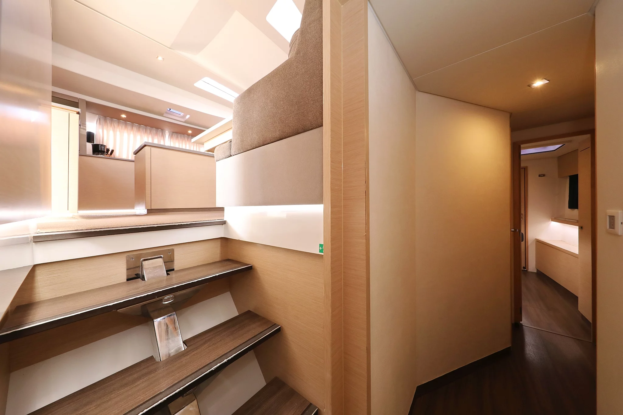 Fountaine Pajot Saba 50 - 6 + 1 cab. (Poco Loco)  - 23