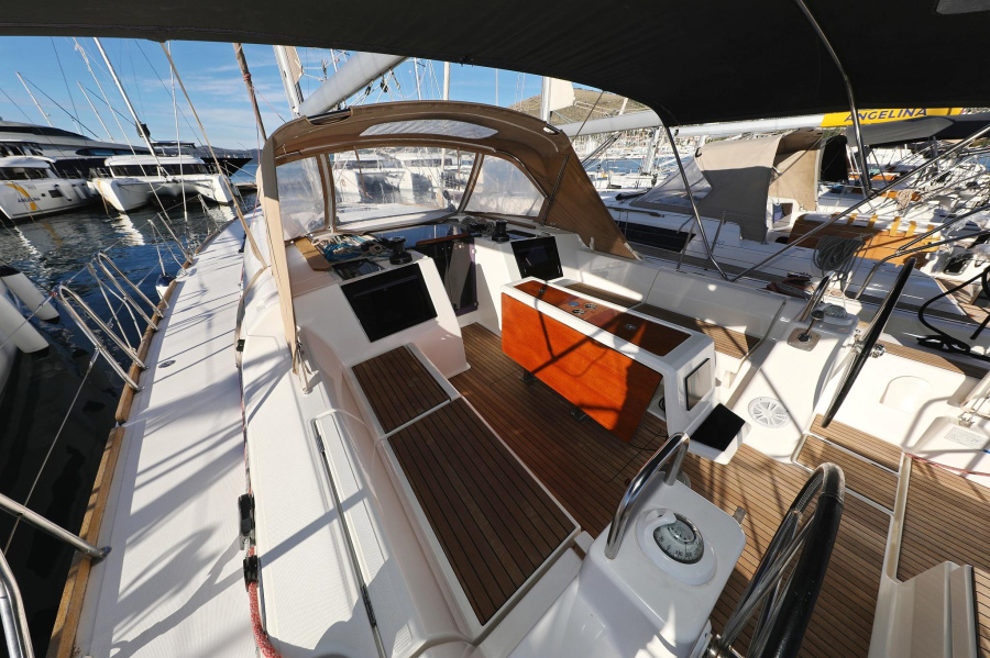 Photo #5 - Dufour 460 GL (Whatever) in Trogir - 40590