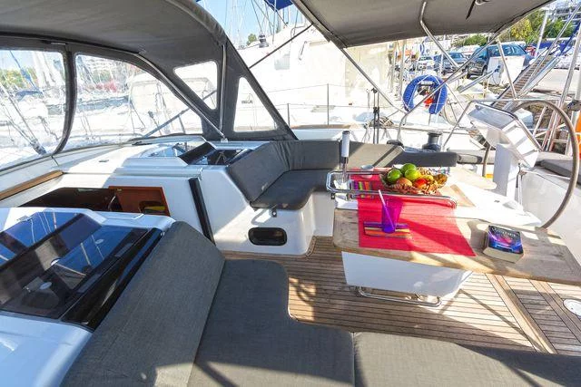 Hanse 455 (Caitlin of Lorne)  - 12