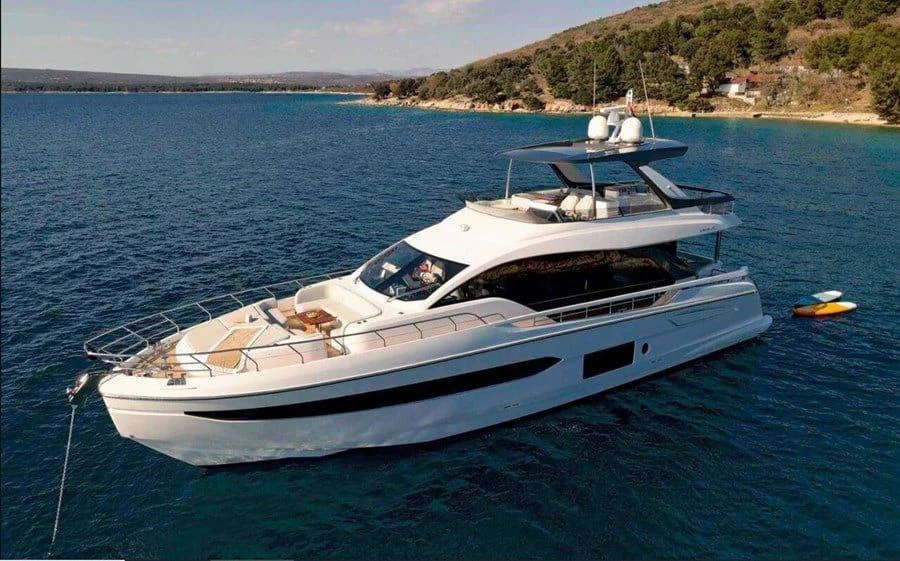 Azimut 78 Fly - 4 + 1 cab. (OMR Group)  - 0