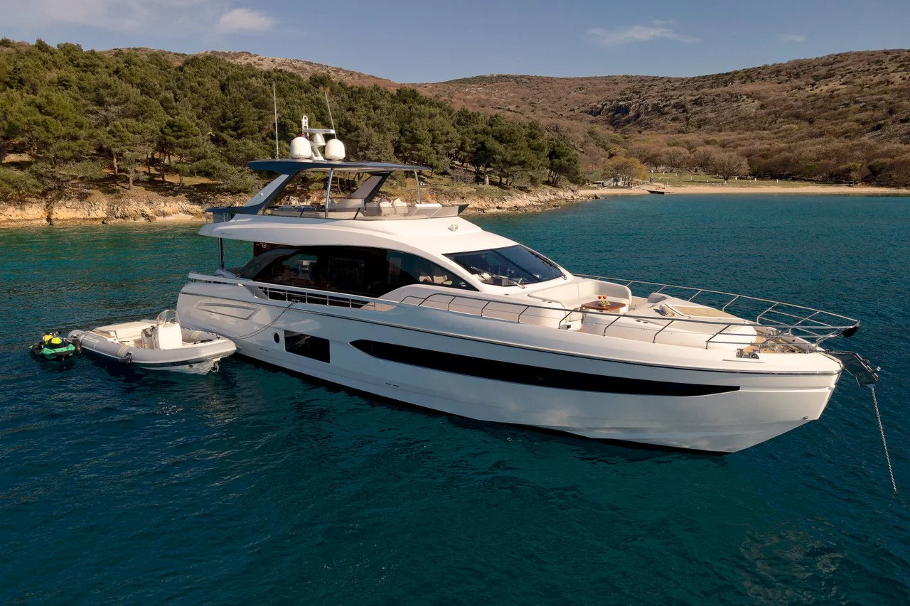 Azimut 78 Fly - 4 + 1 cab. (OMR Group)  - 9