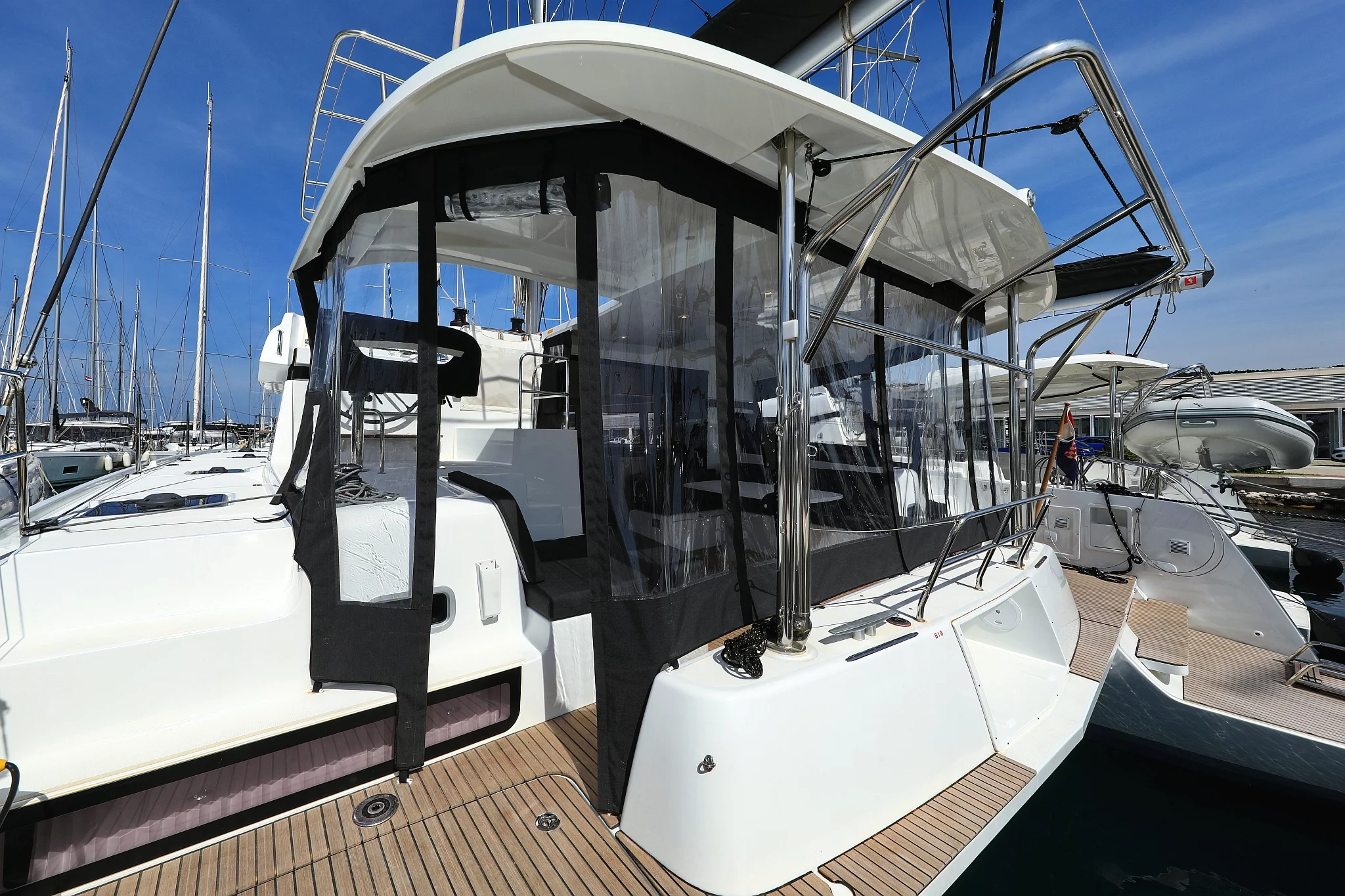 Lagoon 42 - 4 + 2 cab. (Family Time)  - 7