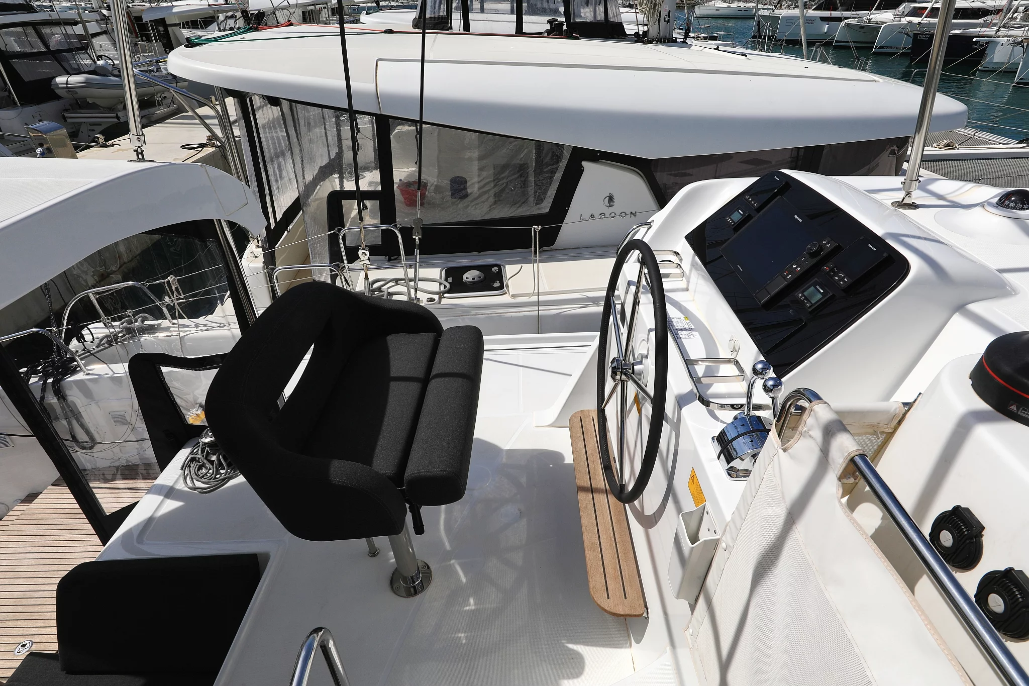 Lagoon 42 - 4 + 2 cab. (Family Time)  - 20