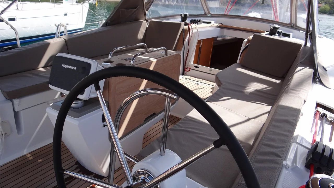 Sun Odyssey 41DS (Honeypot)  - 4