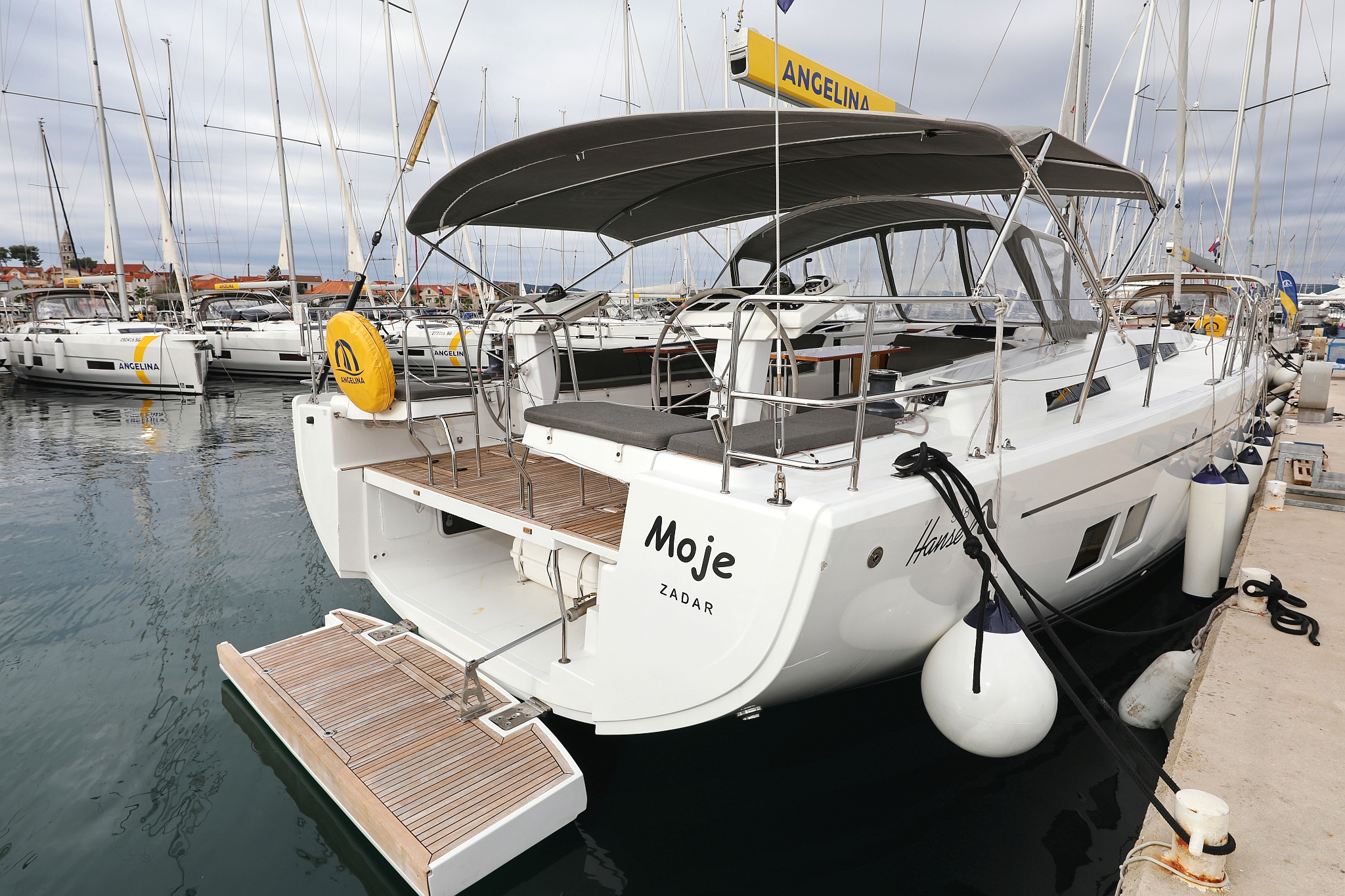 Photo #3 - Hanse 548 - 5 + 1 cab. (Moje) en Biograd - 40672