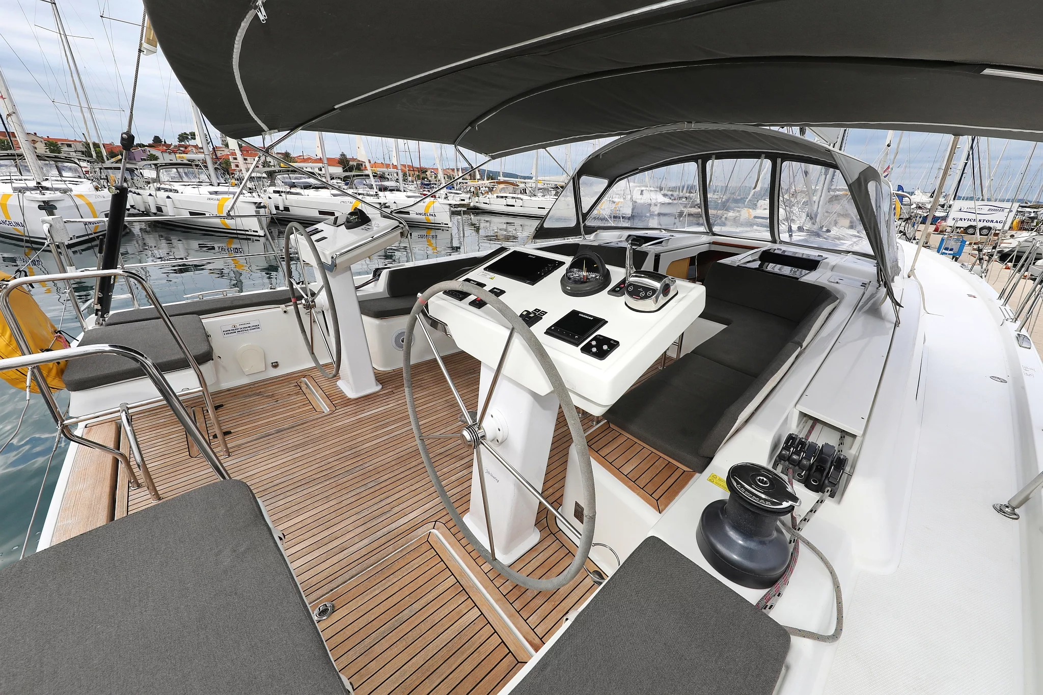 Hanse 548 - 5 + 1 cab. (Moje)  - 3