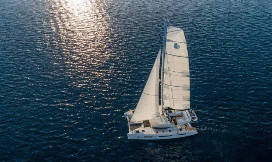 Lagoon 50 (Captain Morgan - CREWED)  - 0