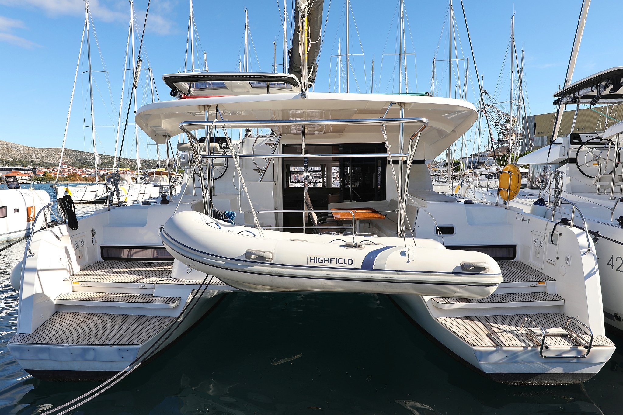 Photo #1 - Lagoon 42 - 4 + 2 cab. (Easy Course) in Trogir - 40730