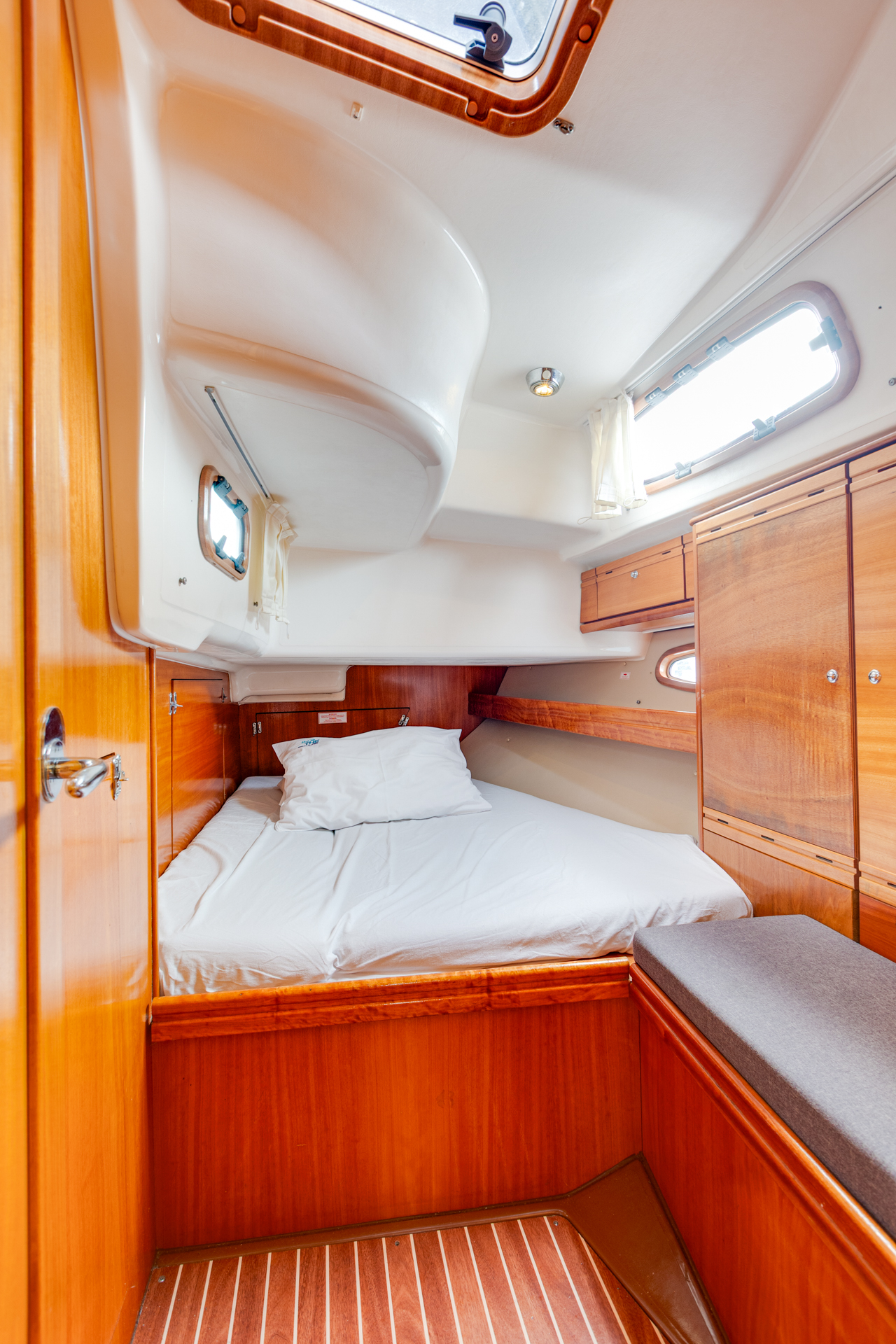 Bavaria 50 Cruiser — photo 13