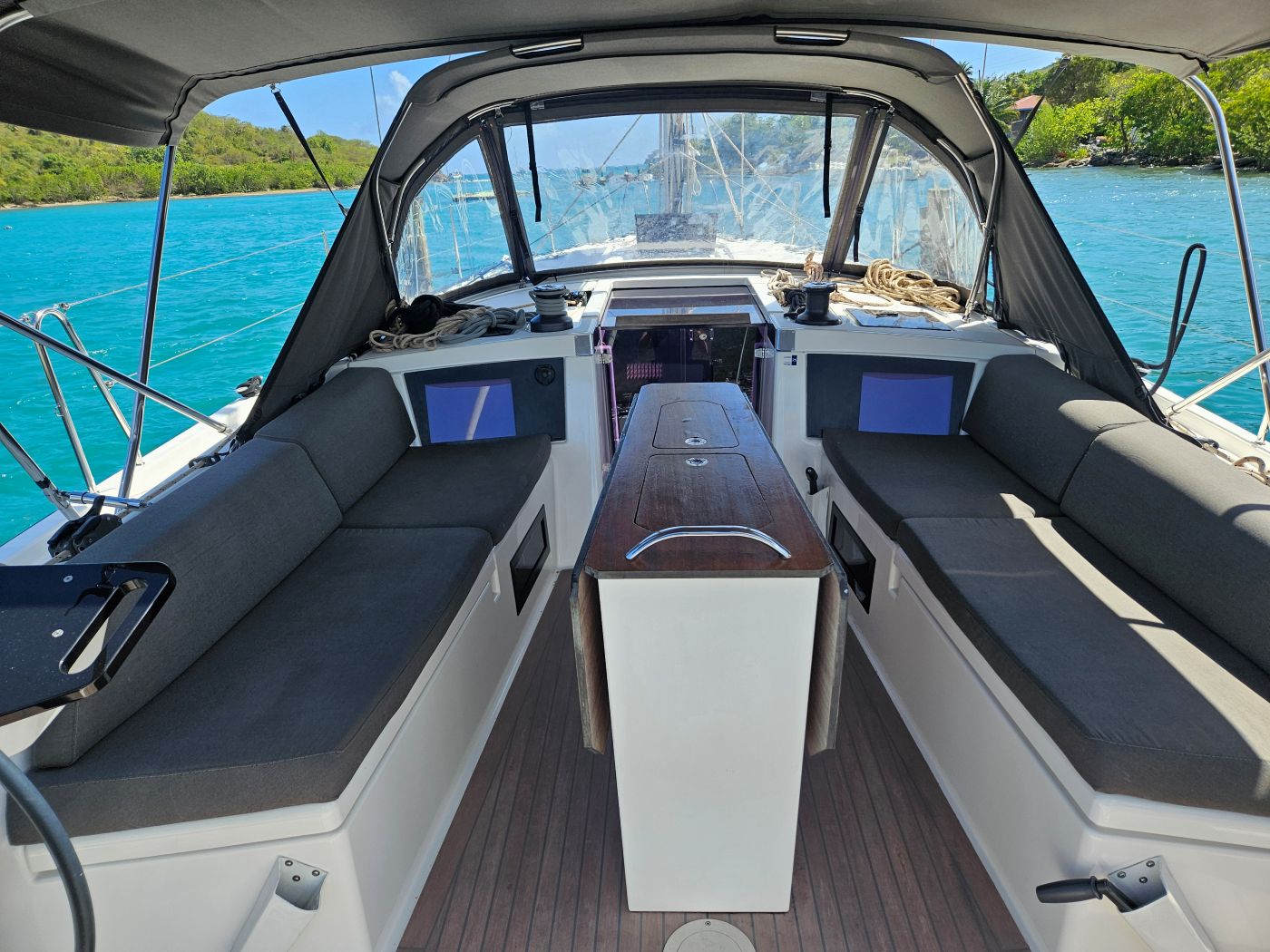 Dufour 41 - 3 cab. — photo 6