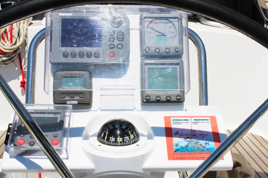 Sun Odyssey 33i (Targui III)  - 3