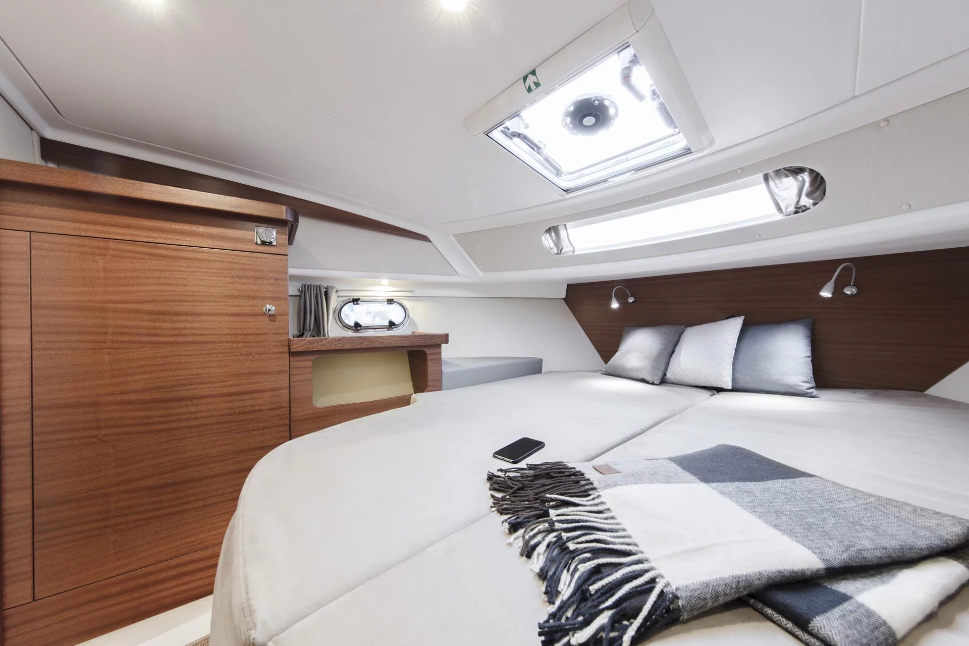 Nimbus 365 Coupe (Forlux)  - 15