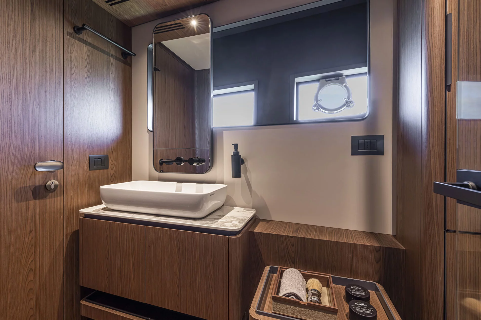 Ferretti Yachts 580 (Daeni)  - 25