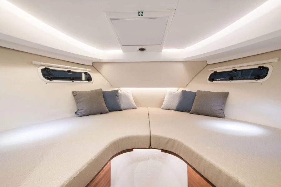 Nimbus 305 Coupe (Forlux II)  - 13