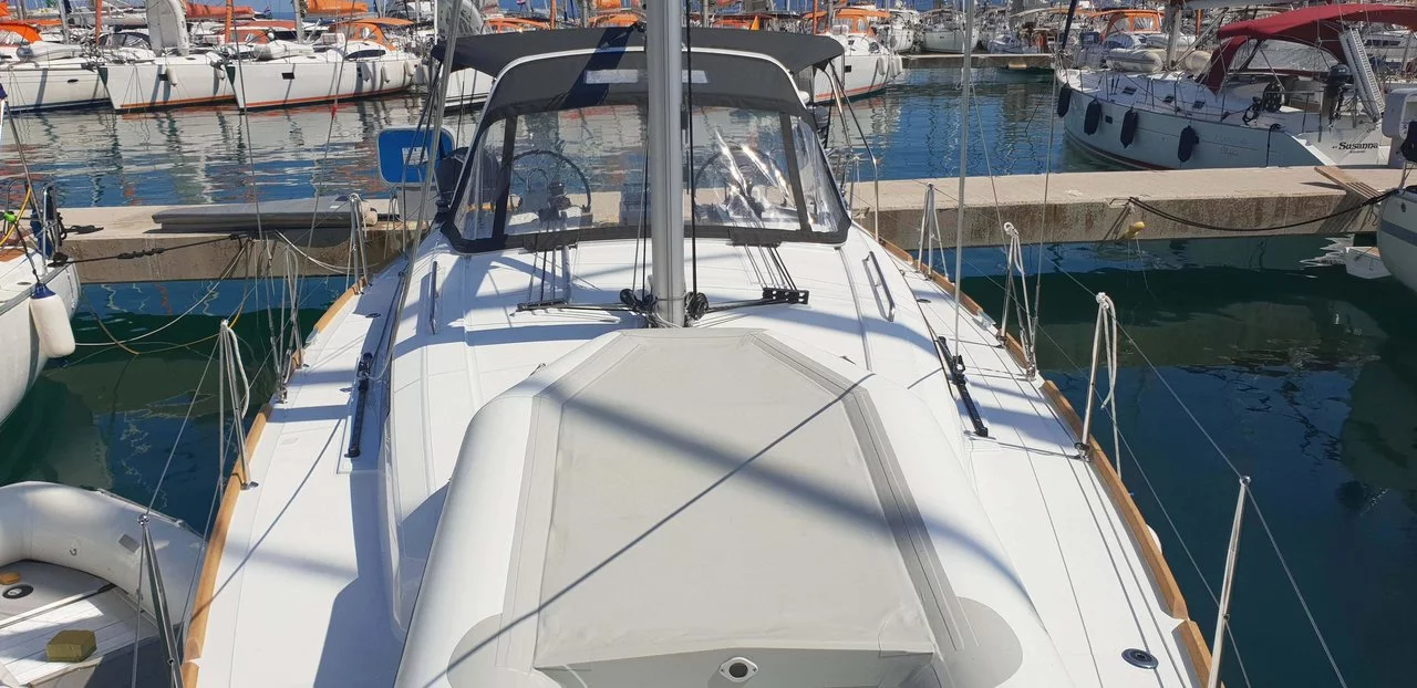 Oceanis 38.1 (Bellona)  - 2