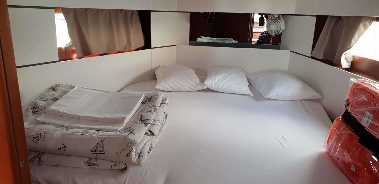 Photo #13 - Oceanis 38.1 (Bellona) in Split - 40807