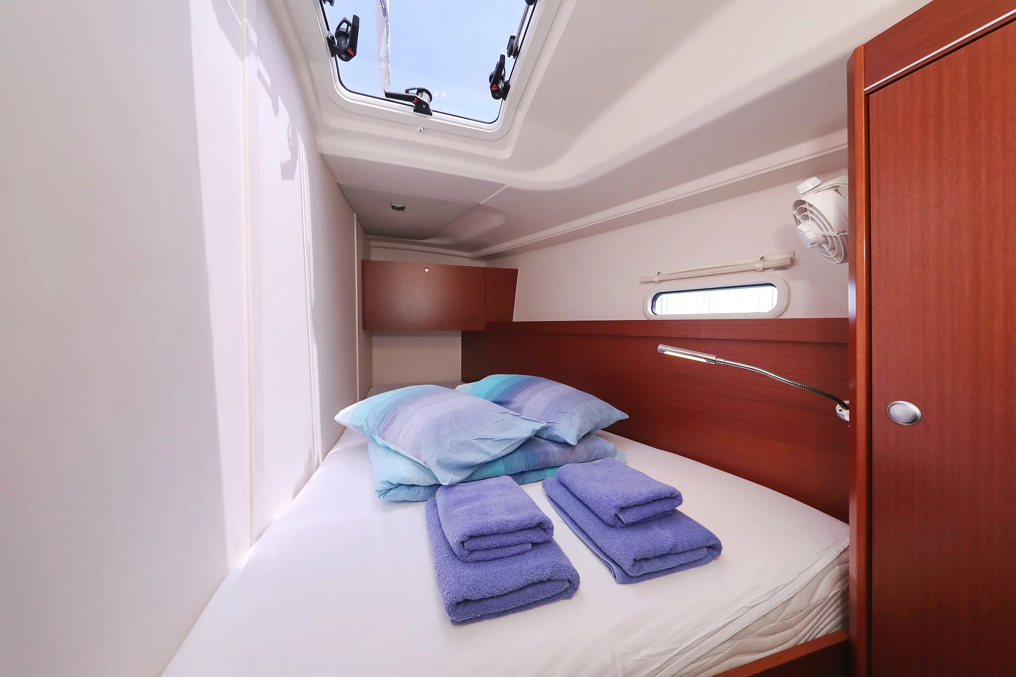 Hanse 455 (Bare Necessities)  - 14