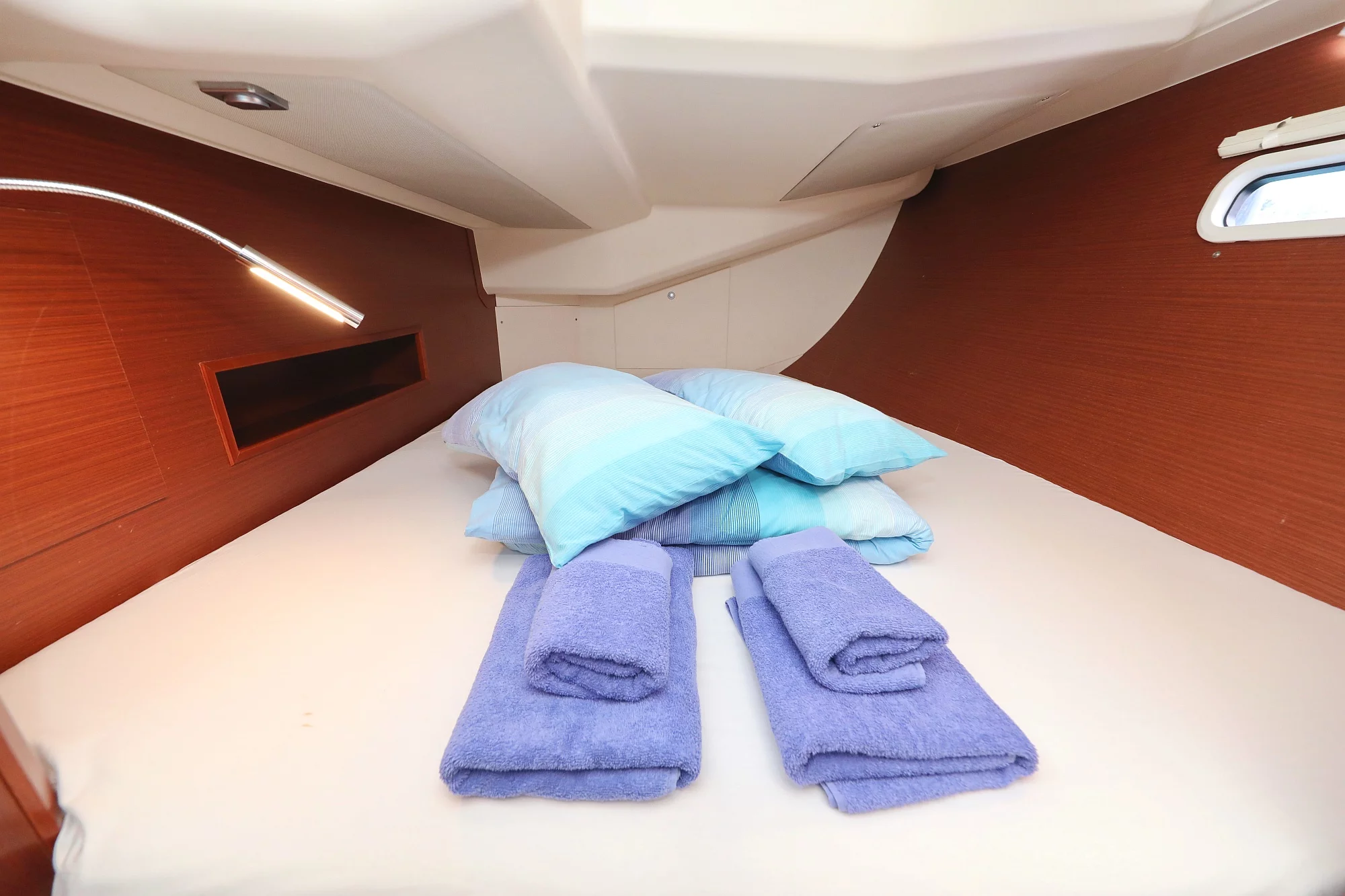 Hanse 455 (Bare Necessities)  - 15