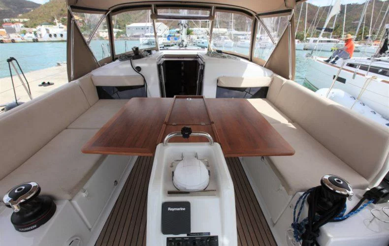 Sun Odyssey 440 - 3 cab. (Reventador)  - 1