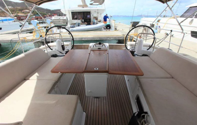 Sun Odyssey 440 - 3 cab. (Reventador)  - 2