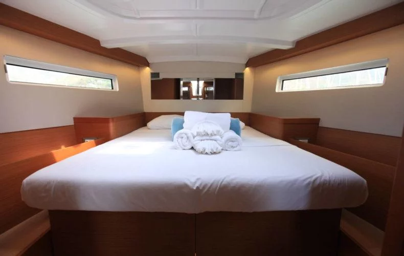 Sun Odyssey 440 - 3 cab. (Reventador)  - 16