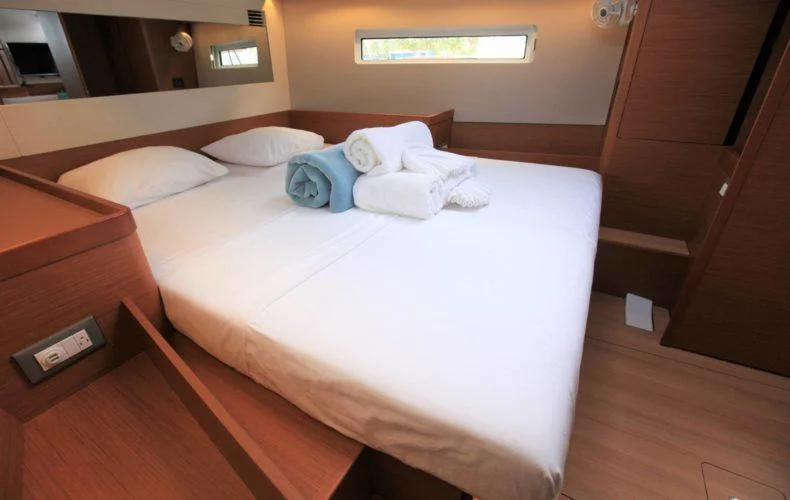 Sun Odyssey 440 - 3 cab. (Reventador)  - 17