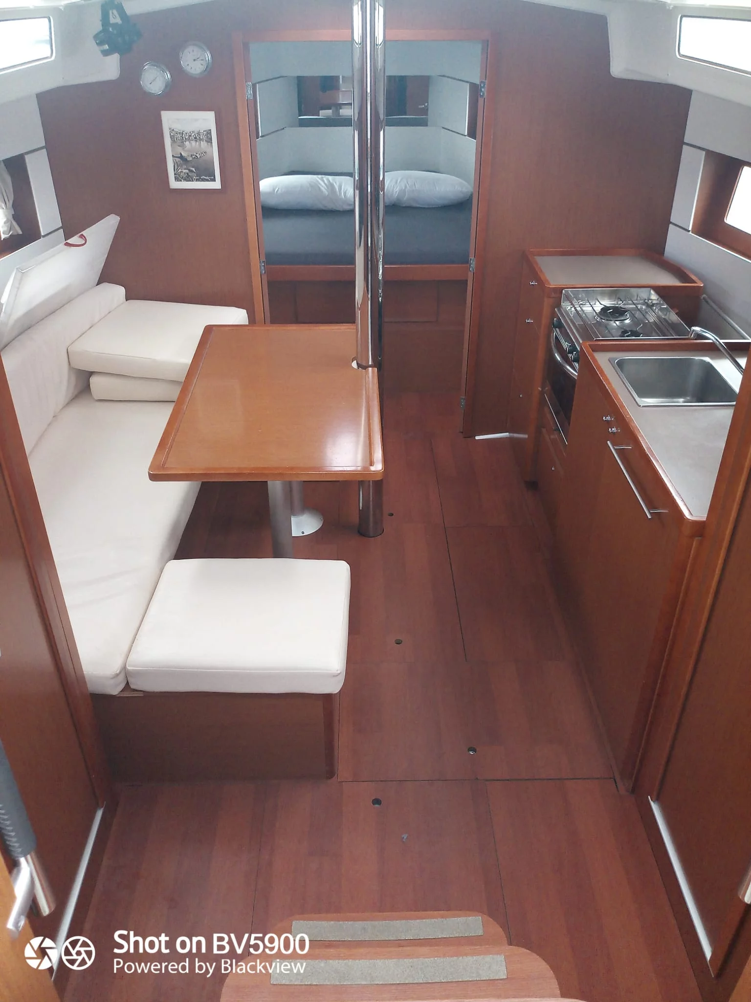 Oceanis 38.1 (Naima)  - 4