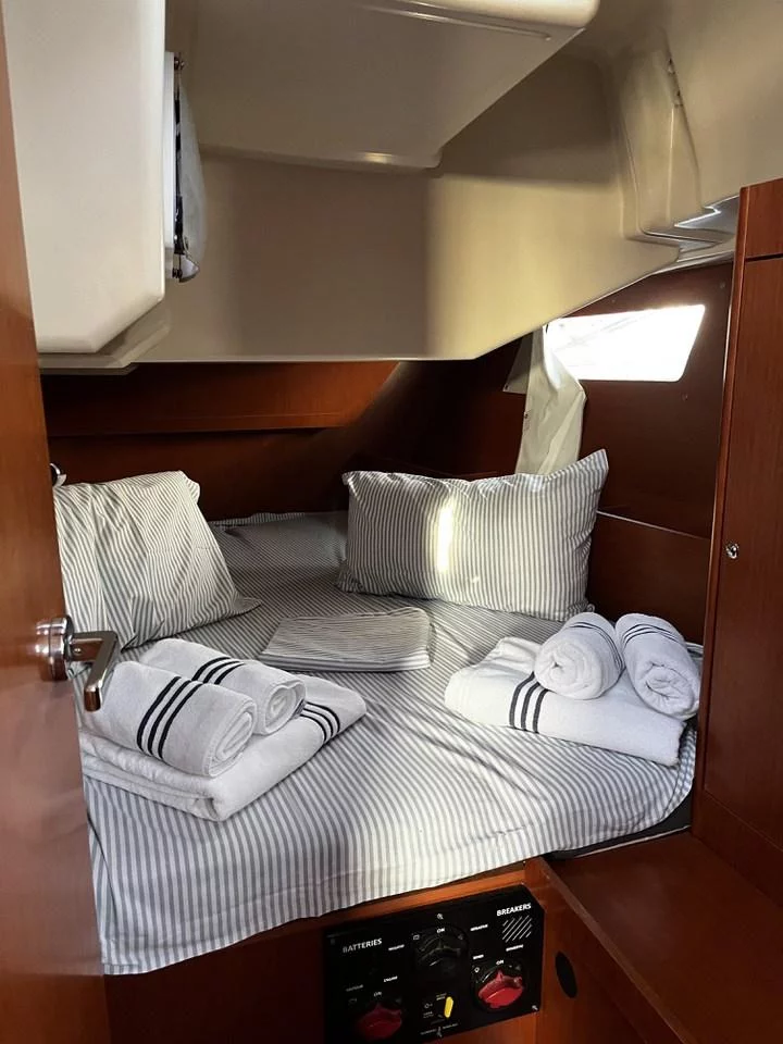 Oceanis 41.1 (Malika)  - 2