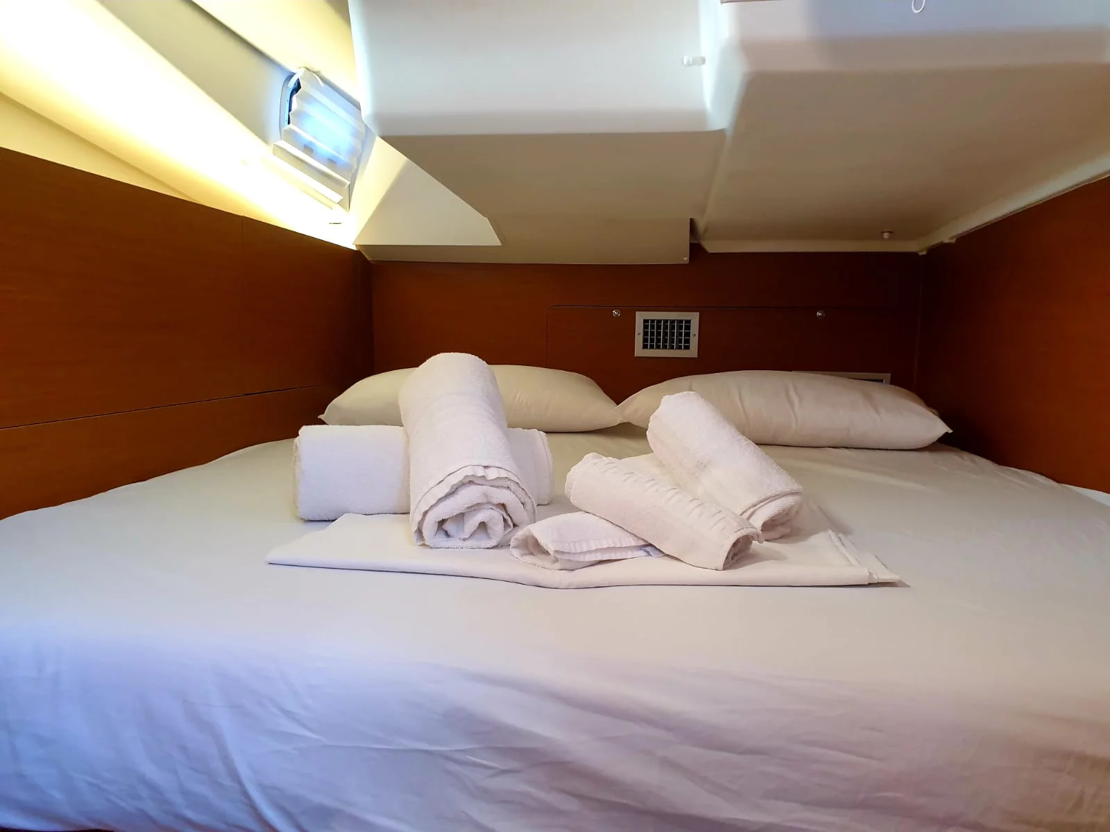 Sun Odyssey 440 (Maryann)  - 9