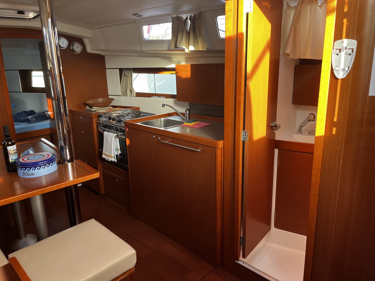 Photo #6 - Oceanis 35.1 - 2 cab. (Albarosa) en Portorosa - 40950