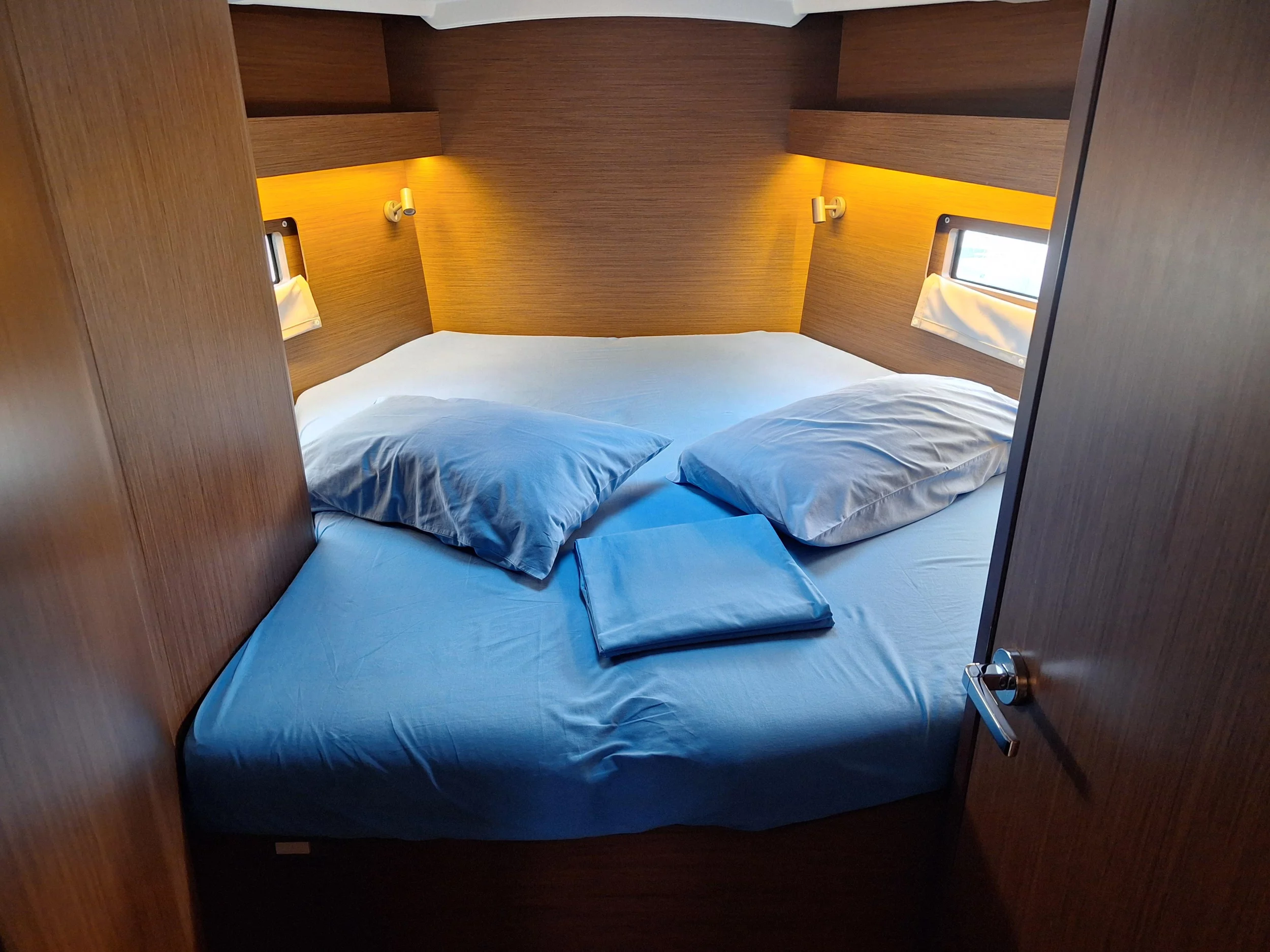 Oceanis 40.1 (Lilibet)  - 3