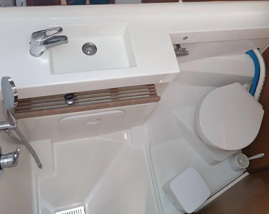 Sun Odyssey 440 (Palummella)  - 9