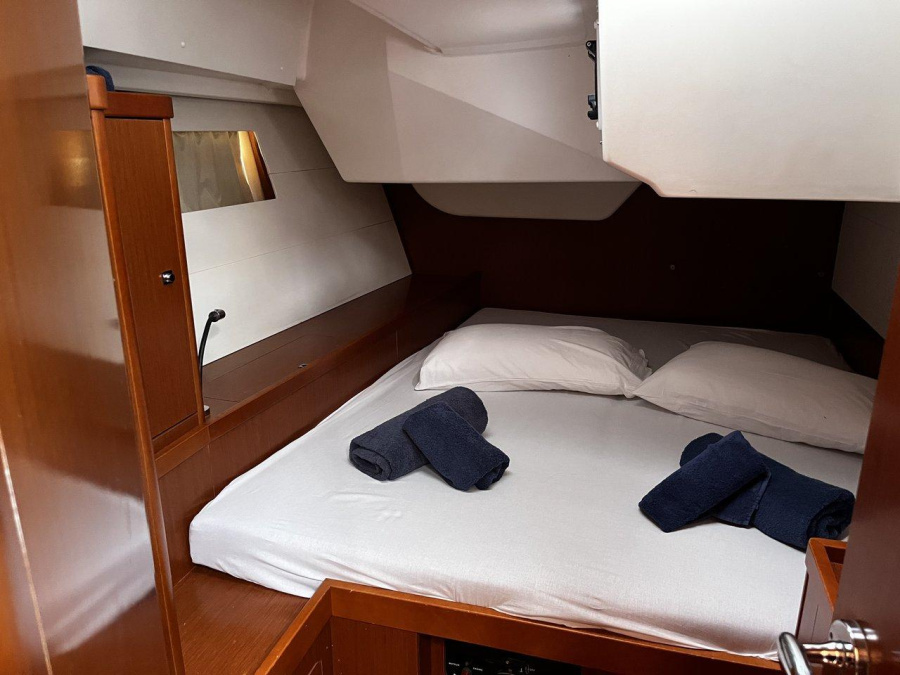 Photo #14 - Oceanis 48 - 5 cab. (Erikoussa) in Procida - 40969
