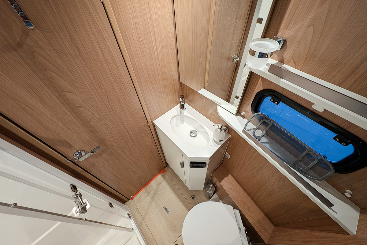 Photo #84 - Bali 5.4 - 6 + 2 cab. (Maravela) in Nanny Cay - 40993