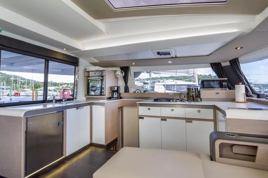 Fountaine Pajot Elba 45 - 4 cab. (Sea Monkeys)  - 14