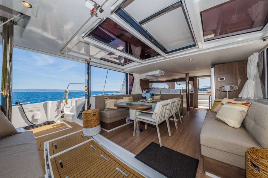 Photo #5 - Bali 4.6 - 5 cab. (Solar Winds) in St. Thomas - 41004