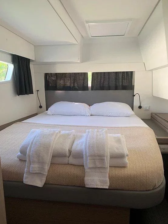 Fountaine Pajot Saona 47 Maestro - 3 + 1 cab. (Hourglass)  - 10