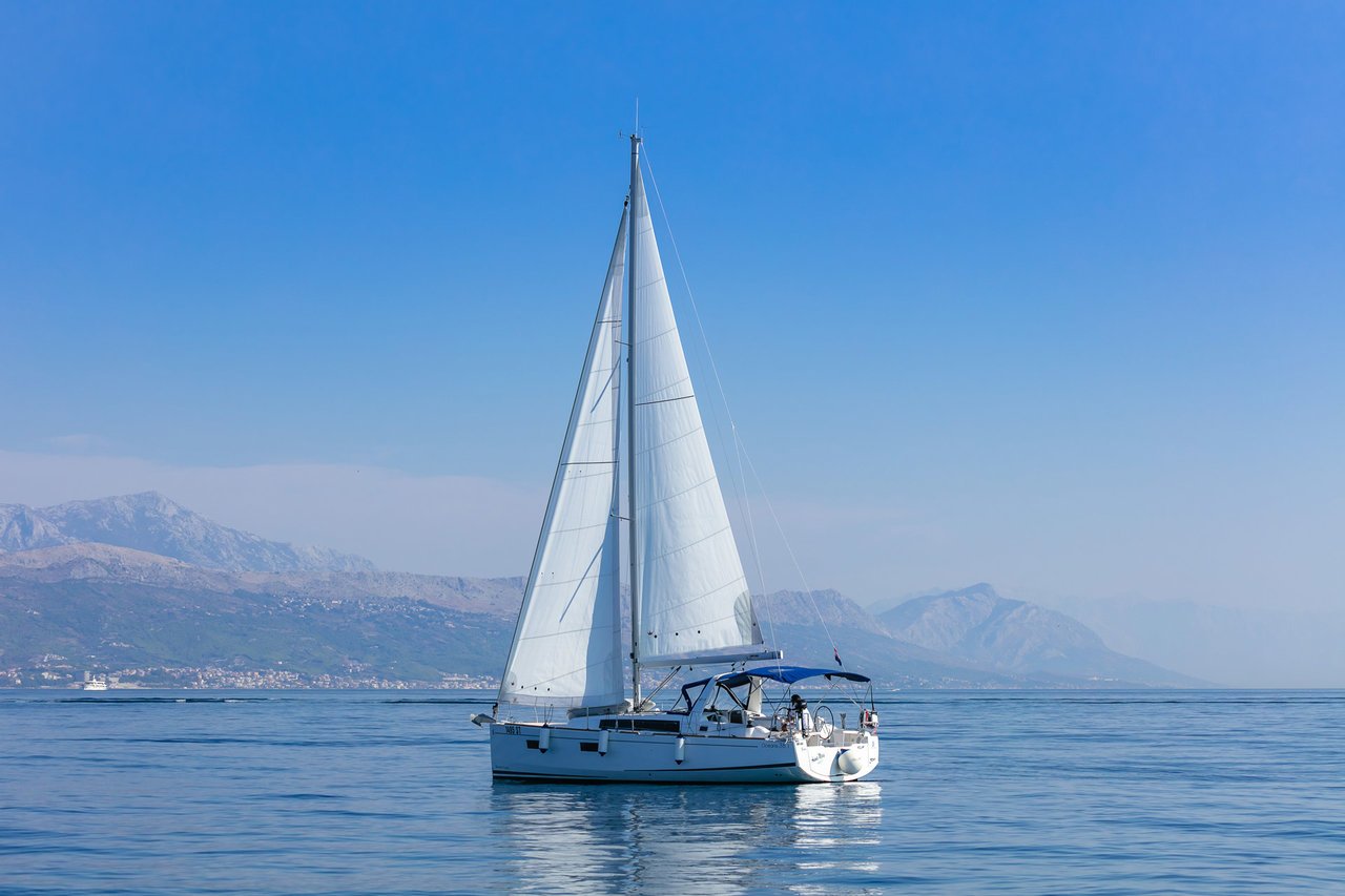 Photo #1 - Oceanis 38.1 (Anima Maris I) in Split - 41035