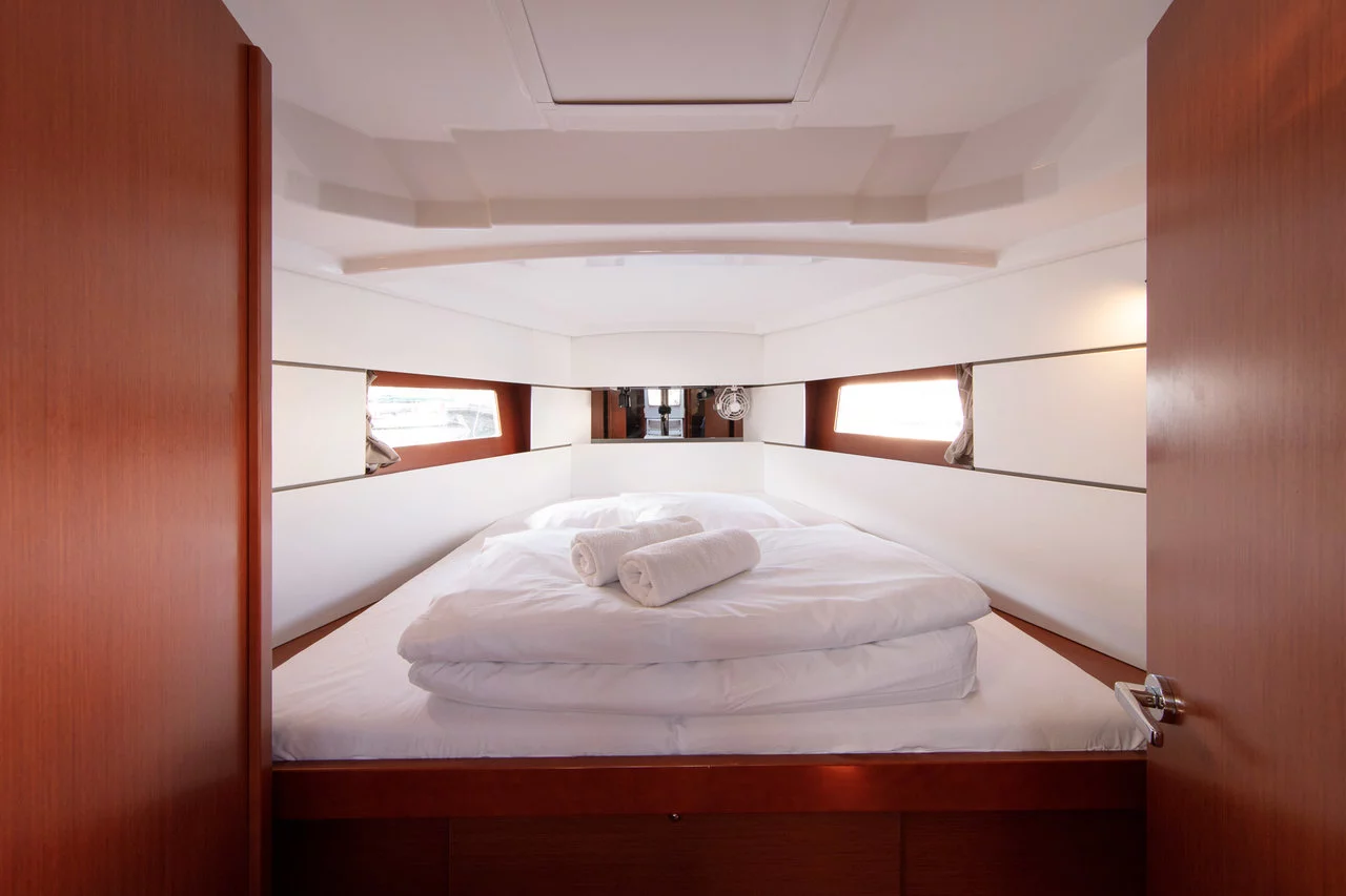 Oceanis 38.1 (Anima Maris II)  - 8
